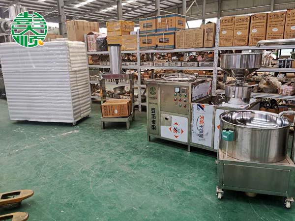 廣西貴港豆制品設(shè)備發(fā)貨現(xiàn)場
